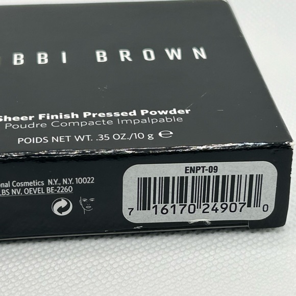 Bobbi Brown Sheer Finish Pressed Powder - Golden Brown - Picture 5 of 5